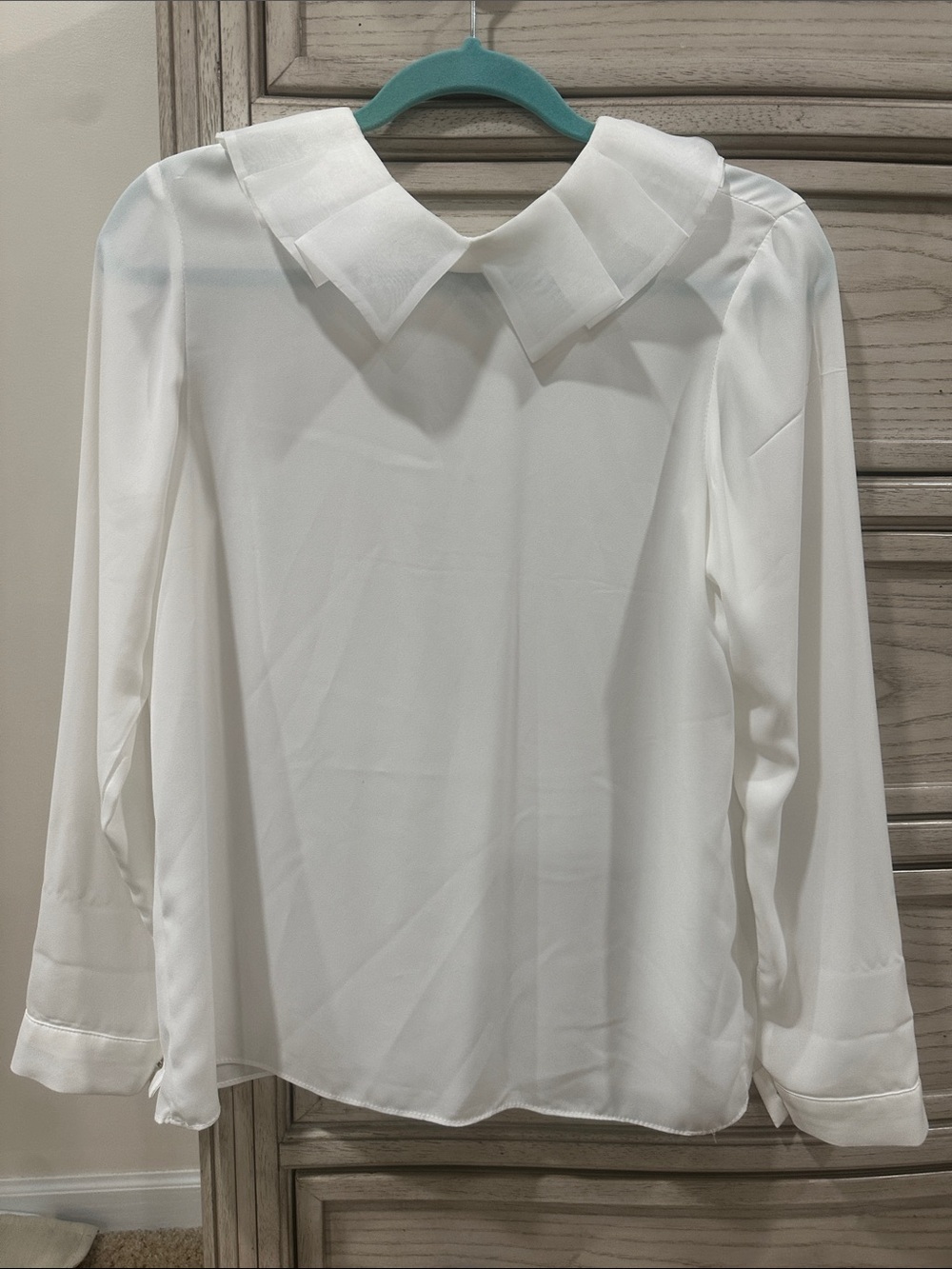 Women's White Long-Sleeve Blouse with Layered Point Collar